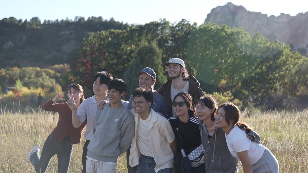 OneKorea DTS students together outdoors at Garden of the Gods, Colorado Springs